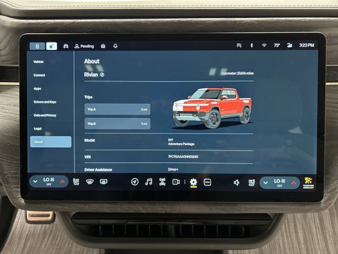 Used 2022 Rivian R1T Adventure AWD/4WD image 27