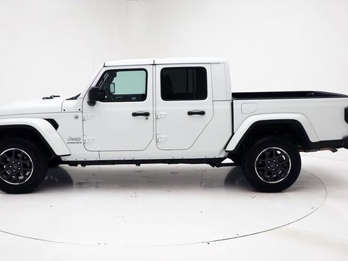 Used 2023 Jeep Gladiator Overland image 6