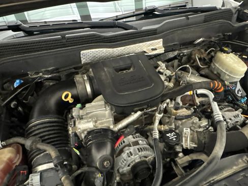 Used 2015 Chevrolet Silverado 2500 LT w/ LT Convenience Package AWD/4WD image 38