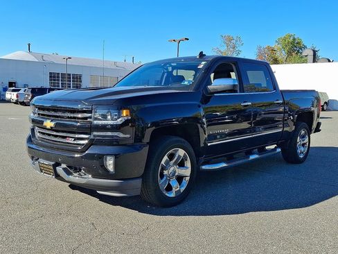 Used 2018 Chevrolet Silverado 1500 LTZ Z71 w/ LTZ Plus Package image 3