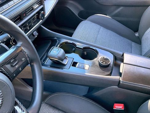 Used 2021 Nissan Rogue S image 14