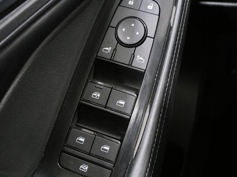Used 2024 Nissan Rogue SV FWD image 12