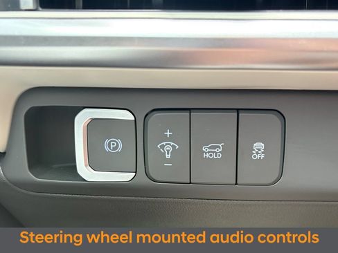 Certified 2025 Hyundai Santa Fe SEL FWD image 9