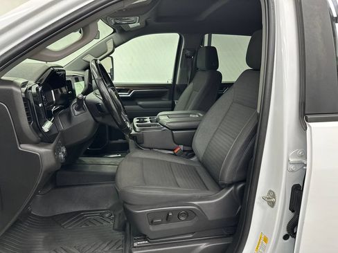 Used 2025 Chevrolet Silverado 2500 LT AWD/4WD image 9