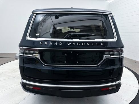 Used 2022 Jeep Grand Wagoneer Series III image 18