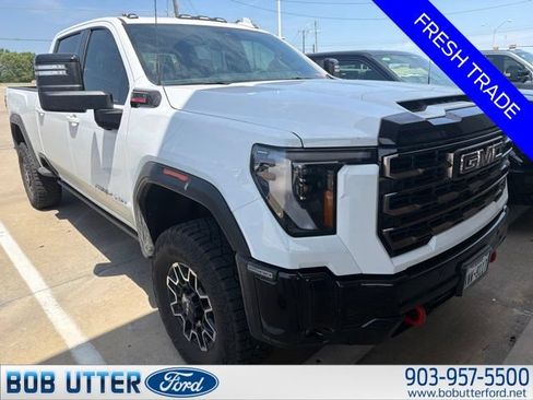 Used 2026 GMC Sierra 2500 AT4X AWD/4WD image 2