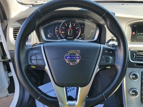 Used 2017 Volvo S60 T5 Dynamic w/ Vision Package AWD/4WD image 5
