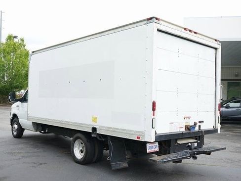 Used 2014 Ford E-350 and Econoline 350 Super Duty image 6