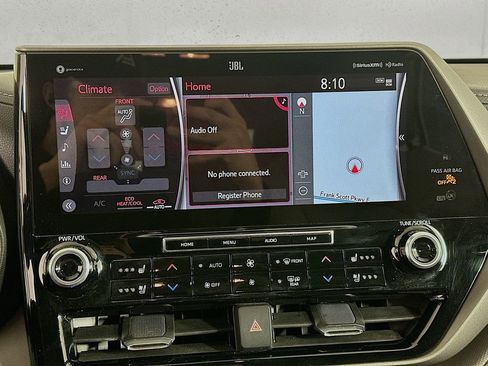 Used 2021 Toyota Highlander Limited image 15