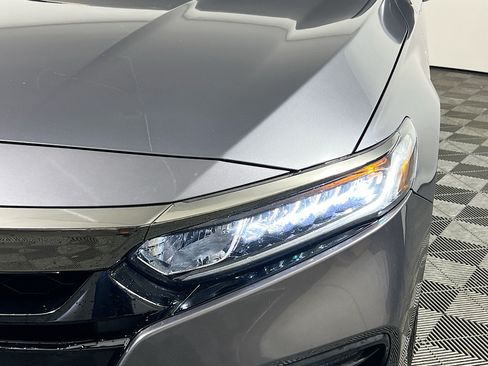 Used 2020 Honda Accord Sport image 11