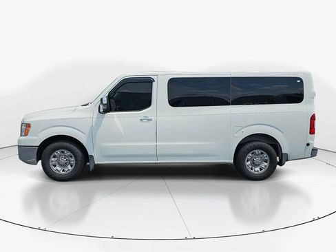 Used 2013 Nissan NV 3500 SL w/ Technology Pkg RWD image 6