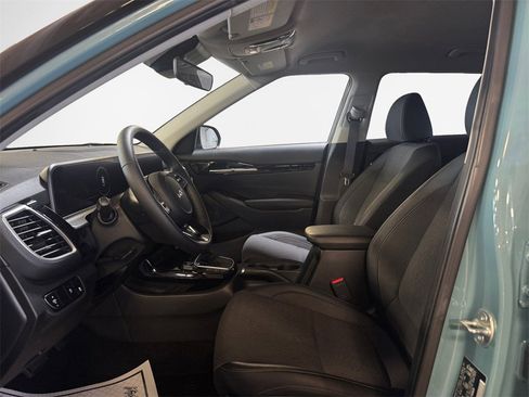 Certified 2024 Kia Seltos S image 12