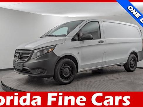 Used 2019 Mercedes-Benz Metris w/ Convenience Package image 1