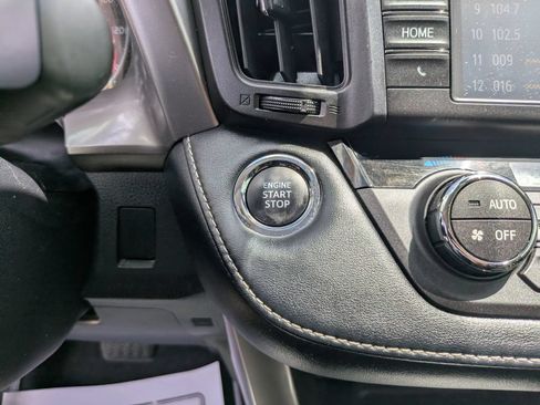 Used 2018 Toyota RAV4 XLE FWD image 27