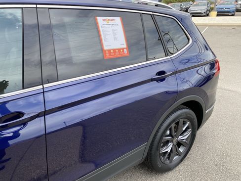 Certified 2022 Volkswagen Tiguan SE FWD image 55