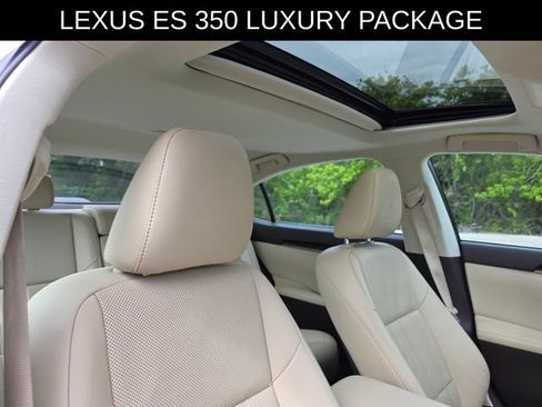 Used 2016 Lexus ES 350 w/ Luxury Package w/Wood Trim FWD image 11