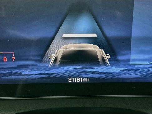 Used 2026 Chevrolet Traverse LT FWD image 18