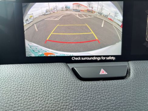 Used 2025 MAZDA CX-70 3.3 Turbo w/ Preferred Package AWD/4WD image 23