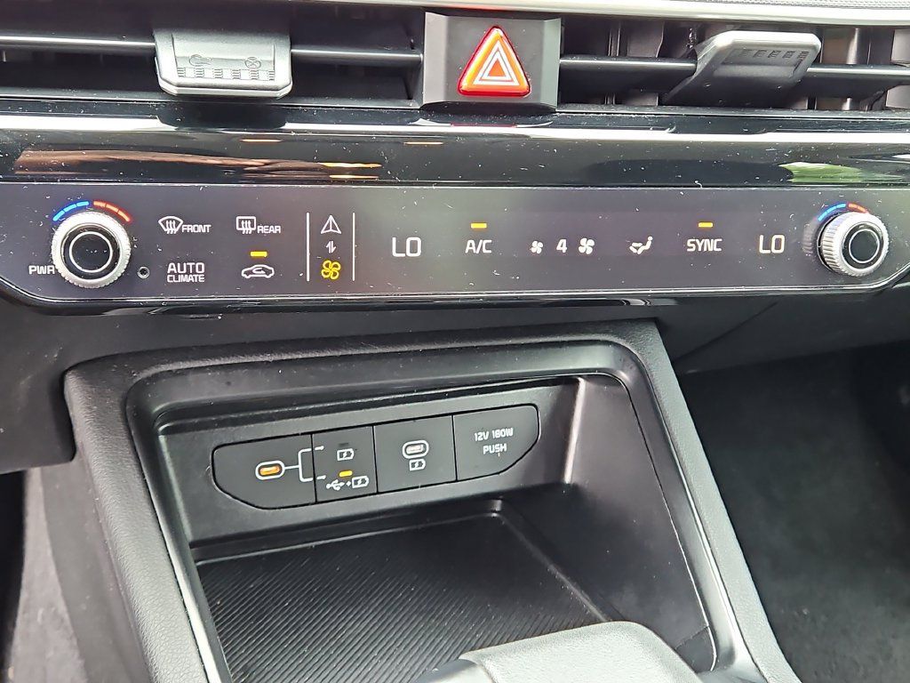 Used 2026 Kia K5 LXS FWD image 31