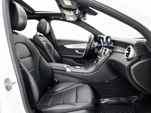 Used 2019 Mercedes-Benz C 300 Sedan image 21