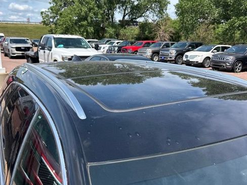 Used 2023 Cadillac XT5 Premium Luxury w/ Technology Package AWD/4WD image 6