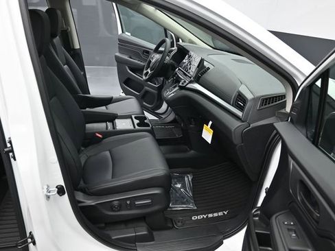 New 2026 Honda Odyssey EX-L image 42