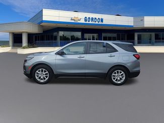 Used 2024 Chevrolet Equinox LS w/ LS Convenience Package FWD video 2