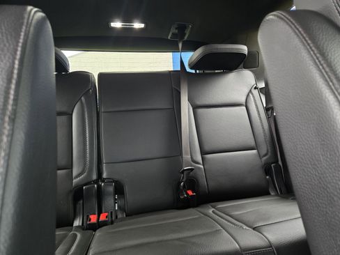 Used 2025 GMC Yukon Denali w/ Sun & Power Step Package image 33