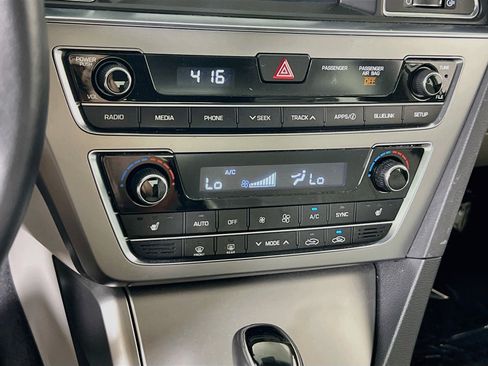 Used 2016 Hyundai Sonata Limited w/ Cargo Package FWD image 15