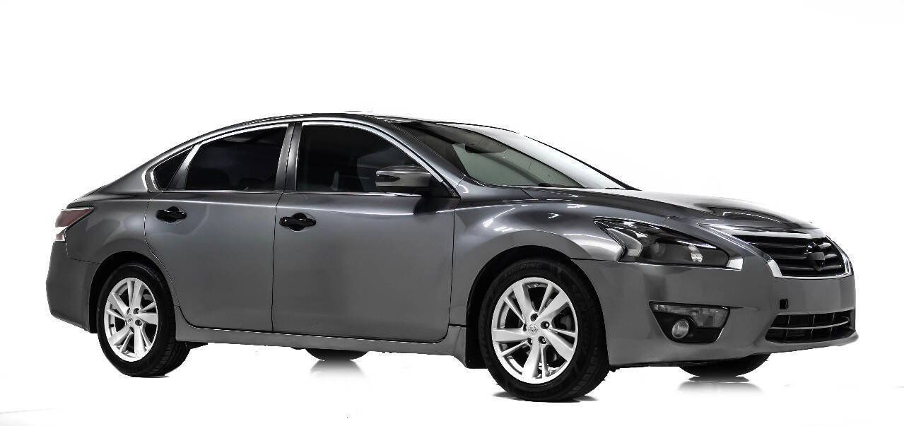 Used 2014 Nissan Altima 2.5 SV w/ Convenience Package FWD image 1