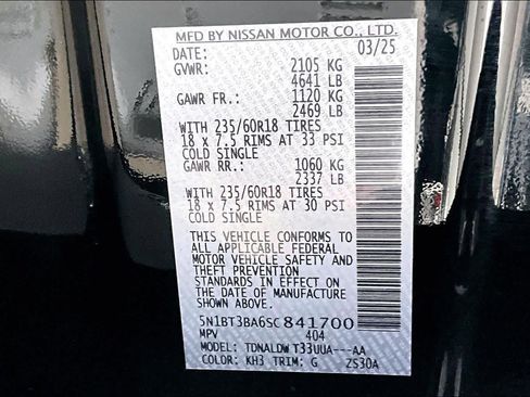 Certified 2025 Nissan Rogue SV FWD image 33