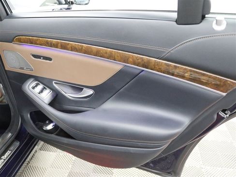 Used 2015 Mercedes-Benz S 550 4MATIC Sedan image 24