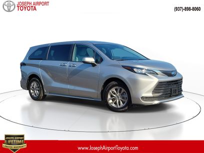 Used 2025 Toyota Sienna LE