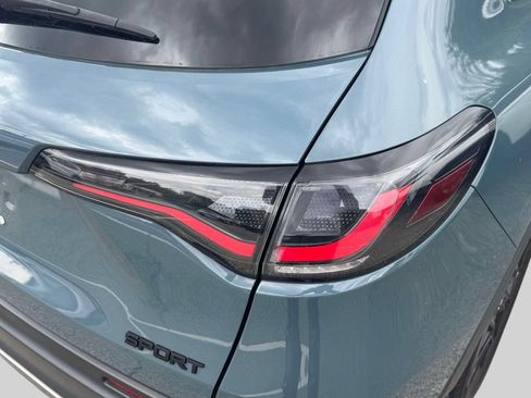 Used 2024 Honda HR-V Sport image 9
