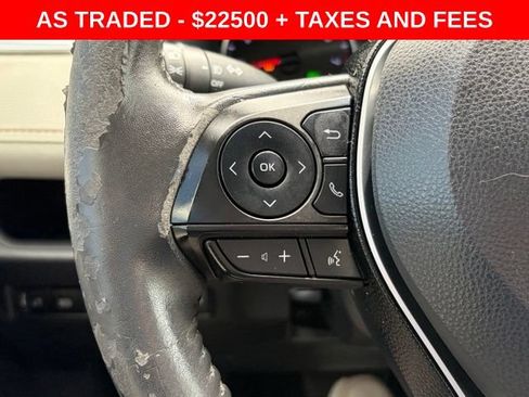 Used 2019 Toyota RAV4 XLE Premium FWD image 21