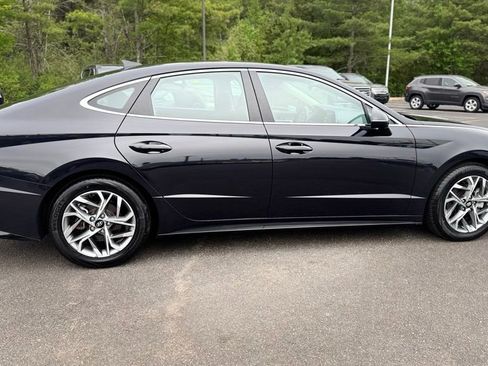 Used 2023 Hyundai Sonata SEL w/ Convenience Package FWD image 5