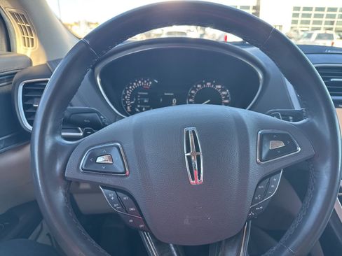 Used 2017 Lincoln MKX Select w/ Select Plus Package image 12