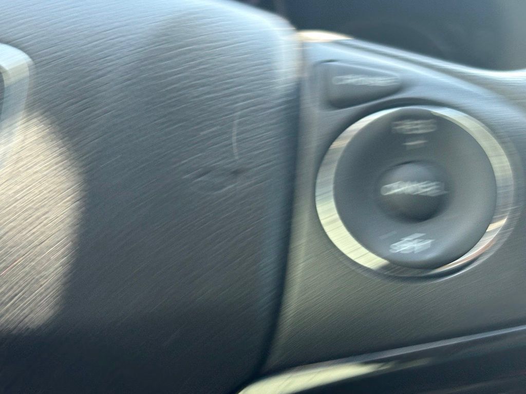 Used 2021 Honda HR-V LX image 14