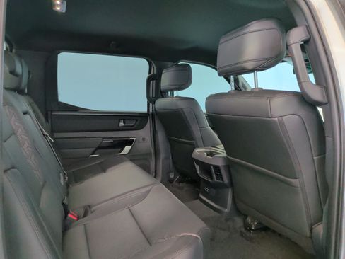 Used 2025 Toyota Tundra Limited AWD/4WD image 30
