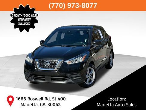 Used 2020 Nissan Kicks S image 1