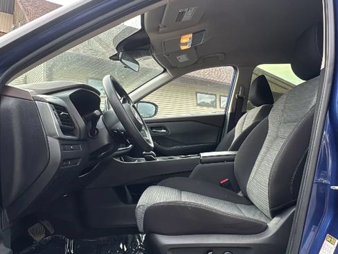 Used 2023 Nissan Rogue SV AWD/4WD image 11