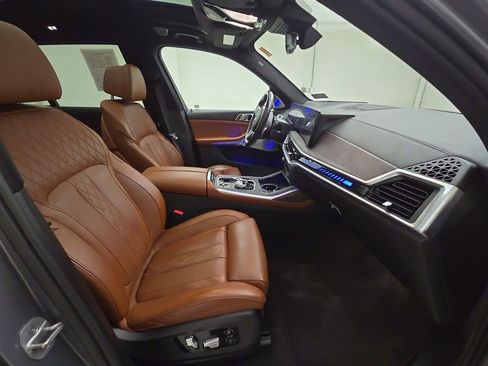 Certified 2024 BMW X7 M60i w/ Executive Package AWD/4WD image 31