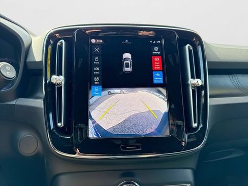 Certified 2023 Volvo XC40 Recharge Plus AWD/4WD image 27