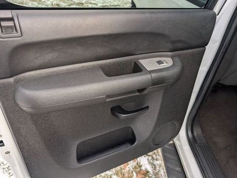 Used 2008 Chevrolet Silverado 1500 LT w/ All Star Edition image 11