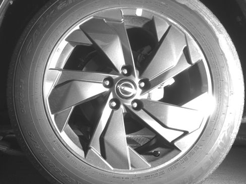 Used 2025 Nissan Rogue SV FWD image 14