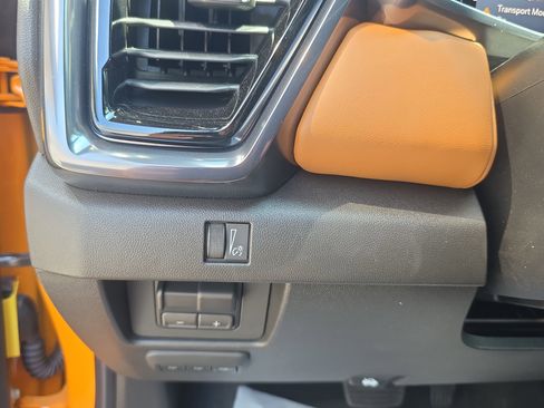 New 2025 GMC Canyon AT4 w/ Nightfall Edition image 21