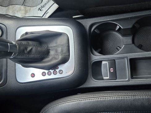 Used 2014 Volkswagen Tiguan R-Line image 34