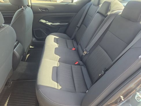 Certified 2025 Nissan Altima 2.5 S FWD image 13