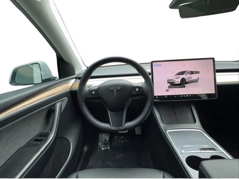 Used 2023 Tesla Model Y Performance AWD/4WD image 37