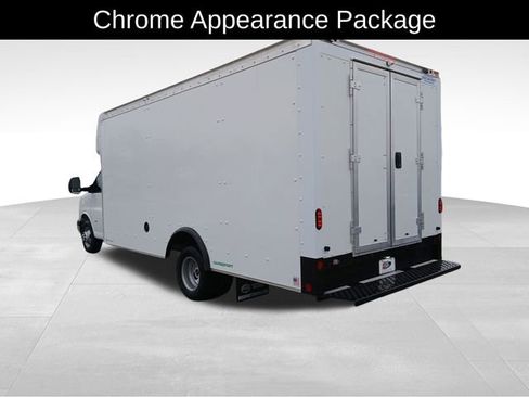 New 2025 GMC Savana 3500 Extended w/ Power Convenience Package image 4